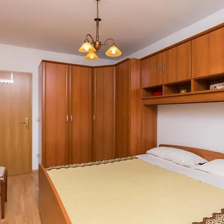 Apartment Jele *