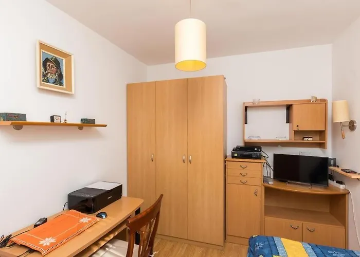 Jele Апартаменты